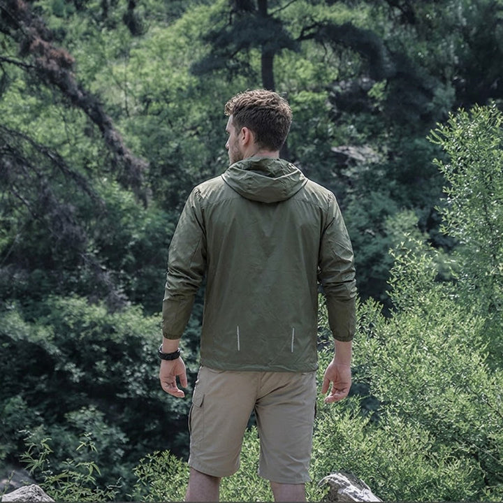 Leichte Kapuzenjacke – UPF 50+ &amp; Windschutz