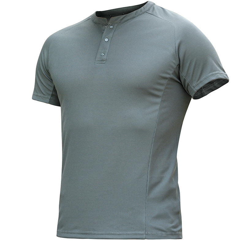 Schnelltrocknendes T-Shirt mit Henley-Kragen