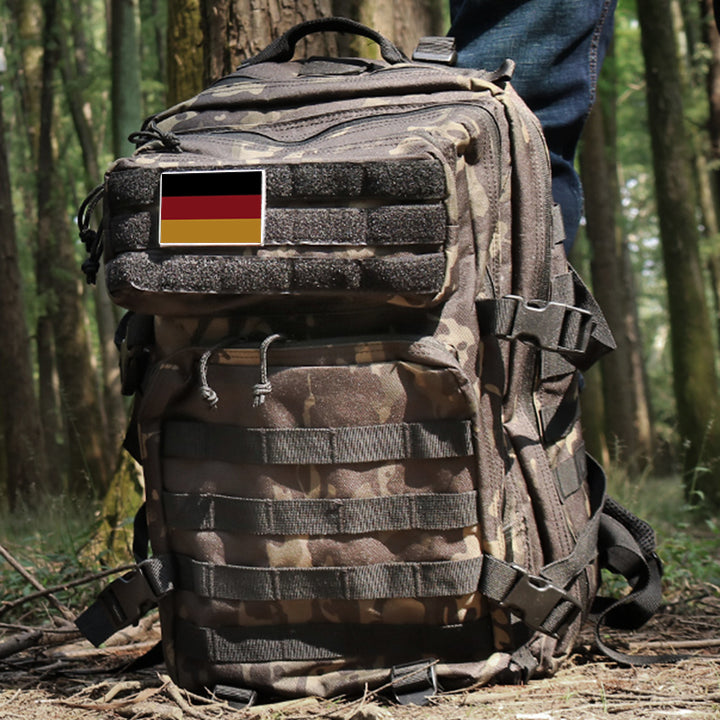 Outdoor-Rucksack mit mehreren Fächern für Wandern und Reisen